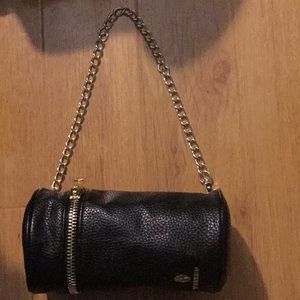 Black shoulder or hand bag dust bag includ